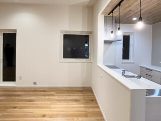 木のぬくもりと空気のやさしさに包まれる、心ほどける住まい。
